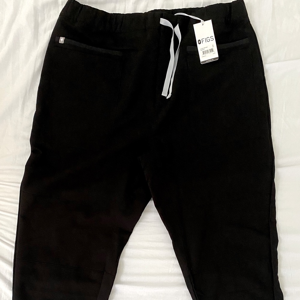 FIGS Black Cape Cargo Joggers X-Large NWT